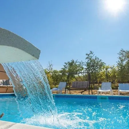 Villa Olea Kaštel Novi